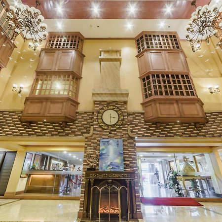 Villa Caceres Hotel Нага Екстериор снимка