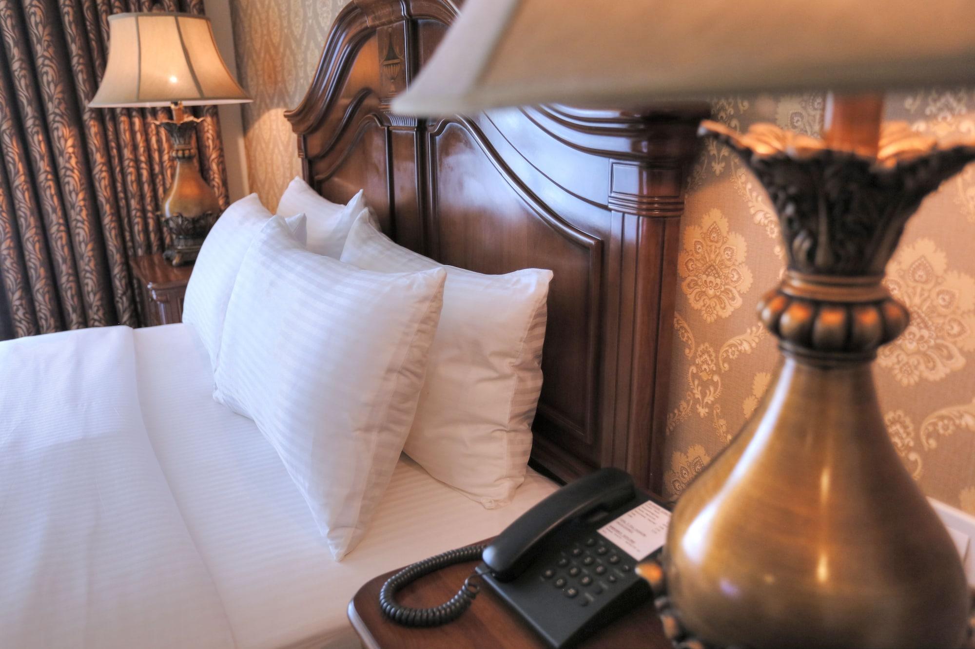 Villa Caceres Hotel Нага Екстериор снимка