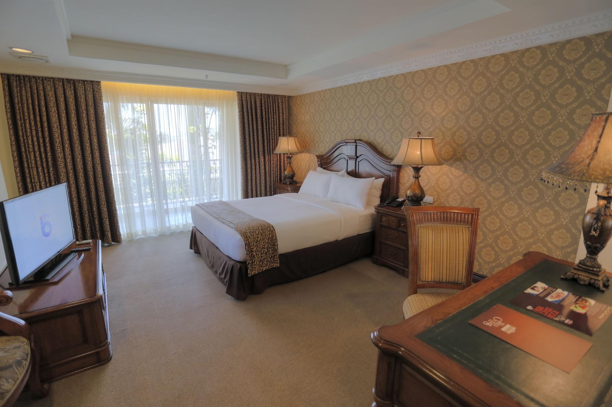 Villa Caceres Hotel Нага Екстериор снимка