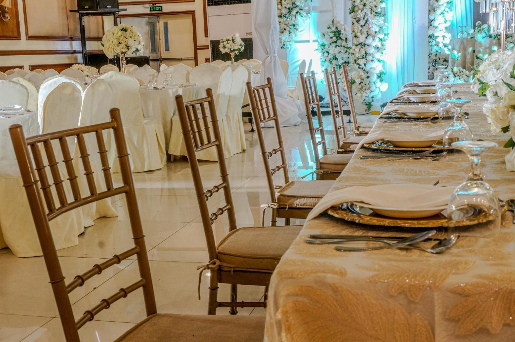 Villa Caceres Hotel Нага Екстериор снимка