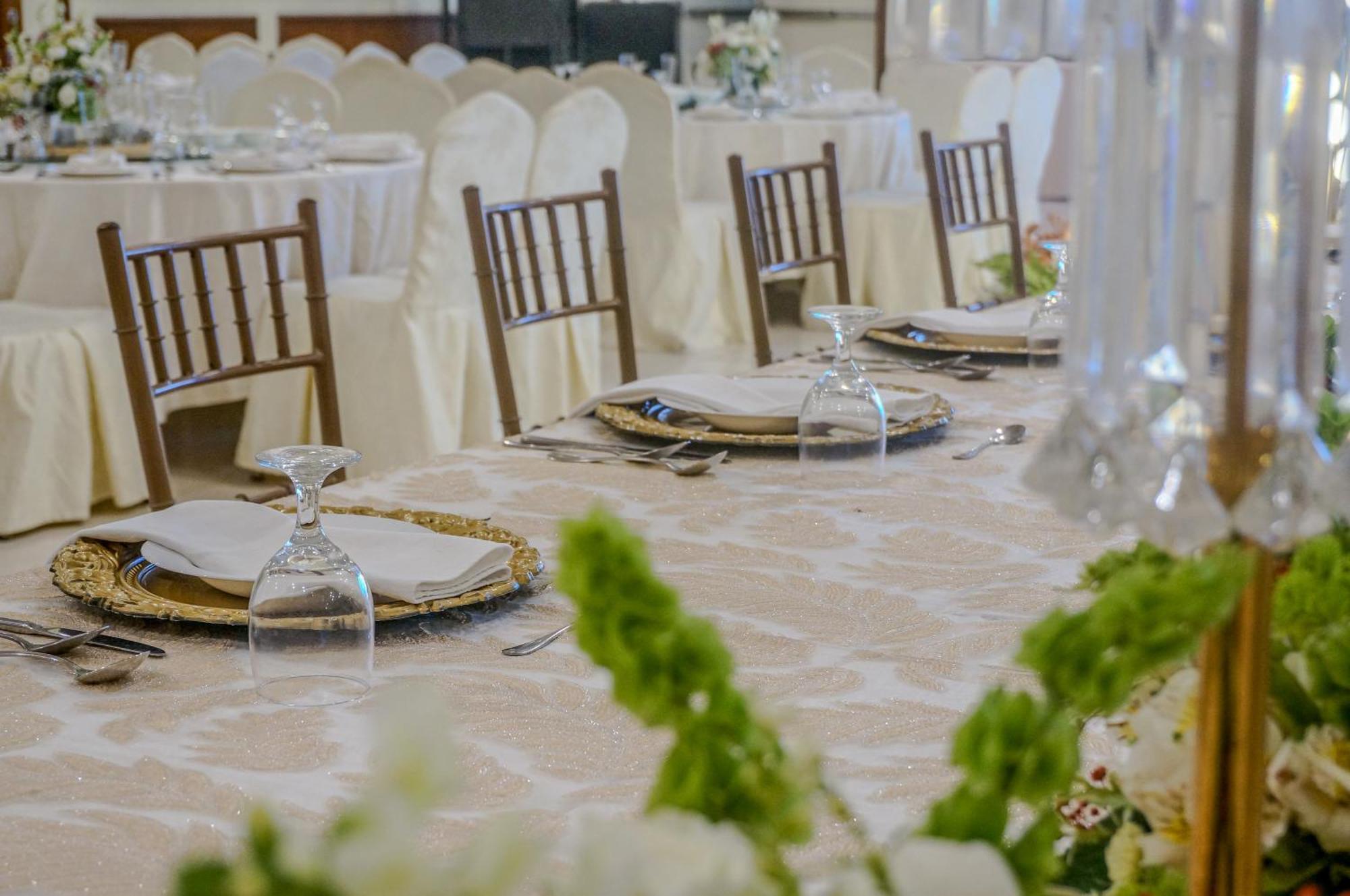 Villa Caceres Hotel Нага Екстериор снимка