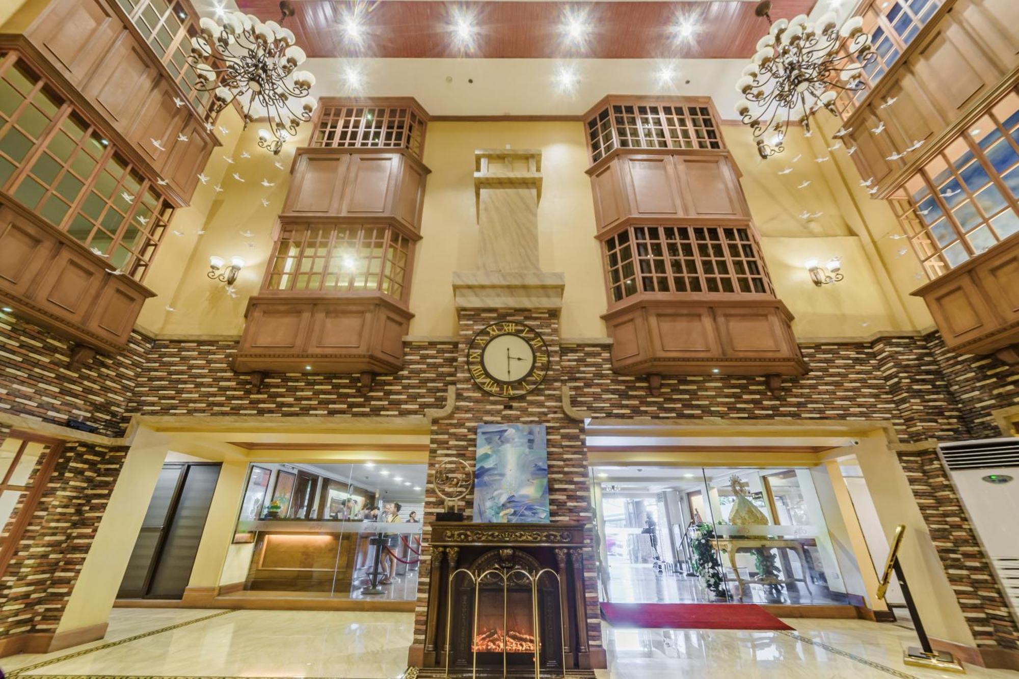 Villa Caceres Hotel Нага Екстериор снимка