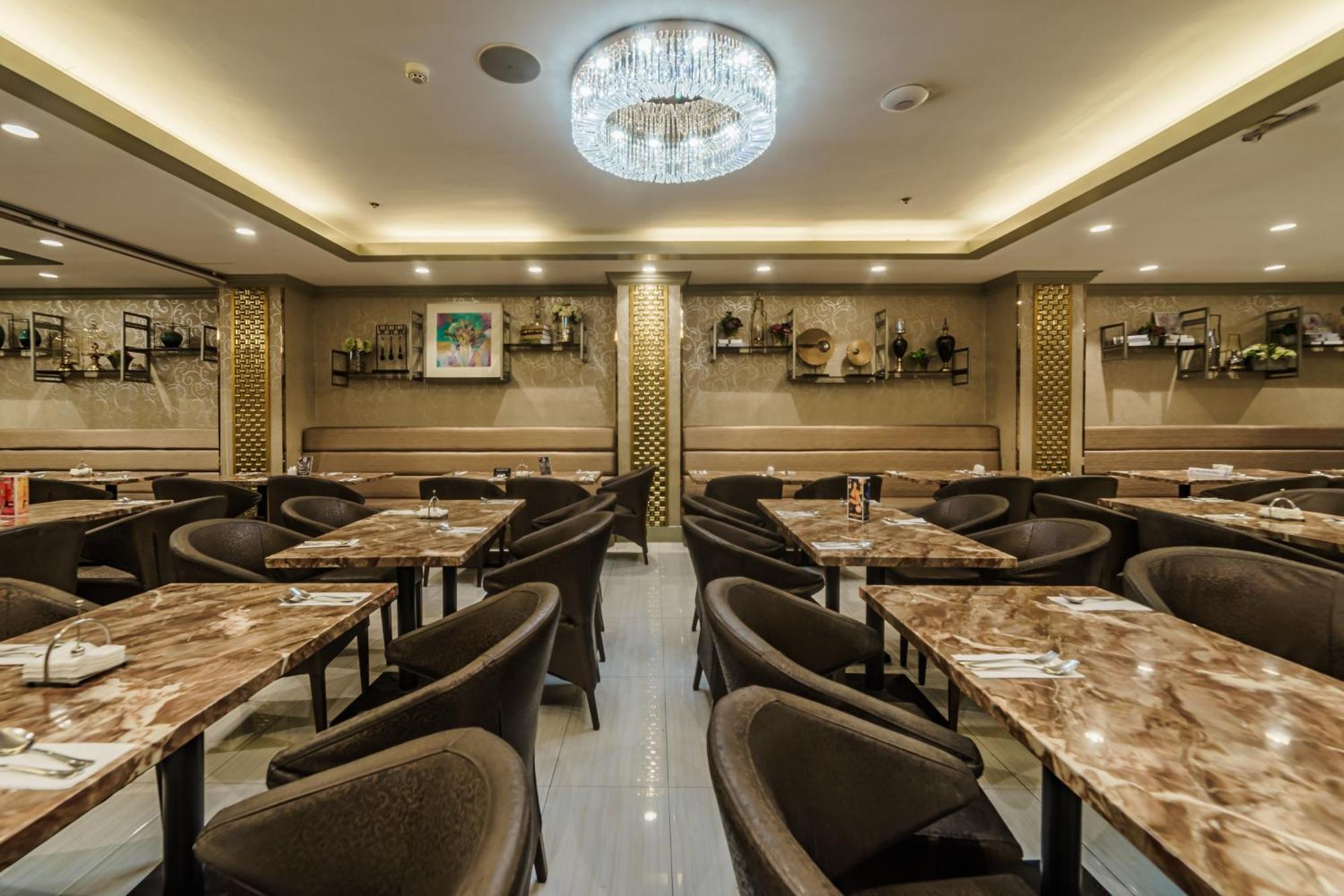 Villa Caceres Hotel Нага Екстериор снимка