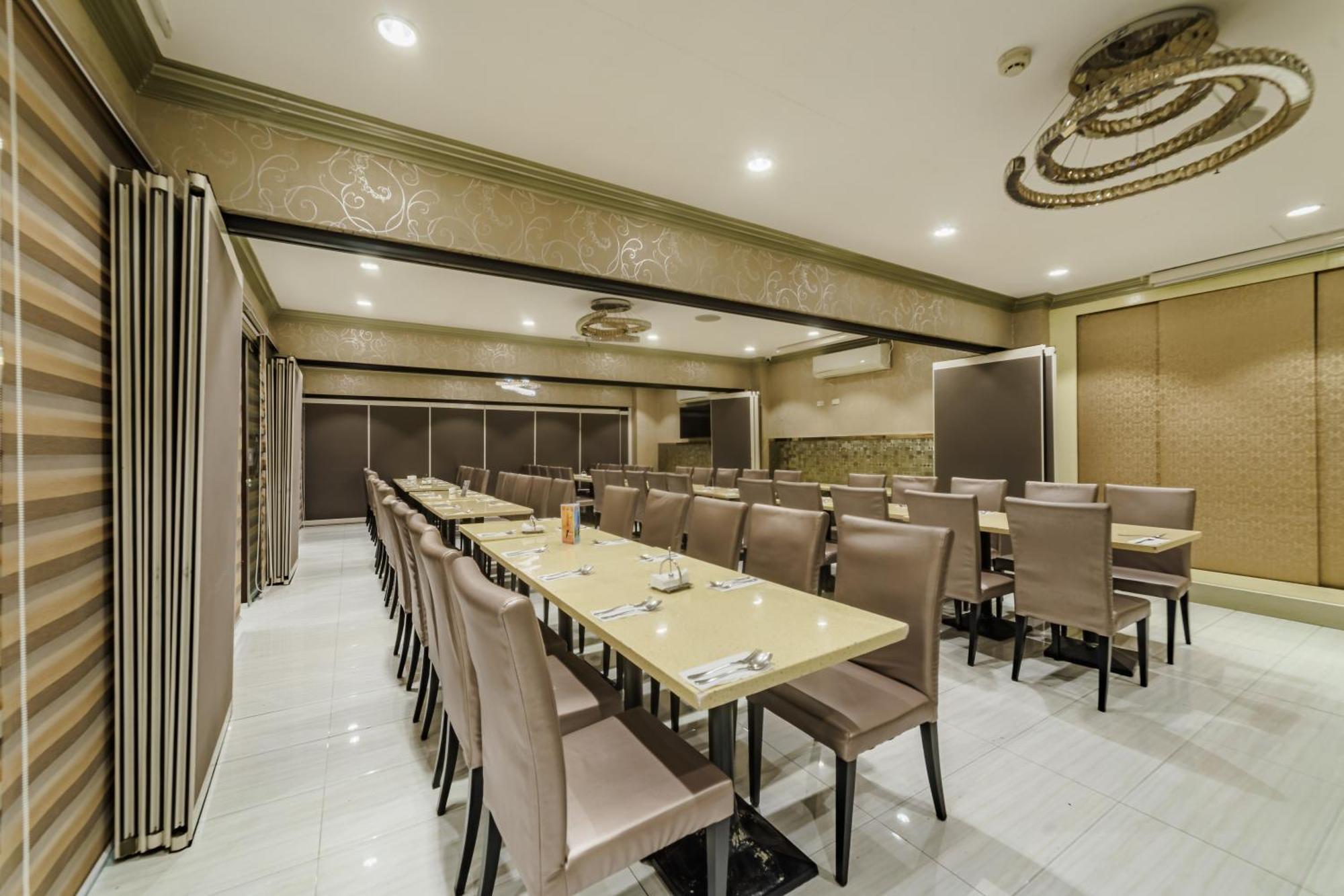 Villa Caceres Hotel Нага Екстериор снимка
