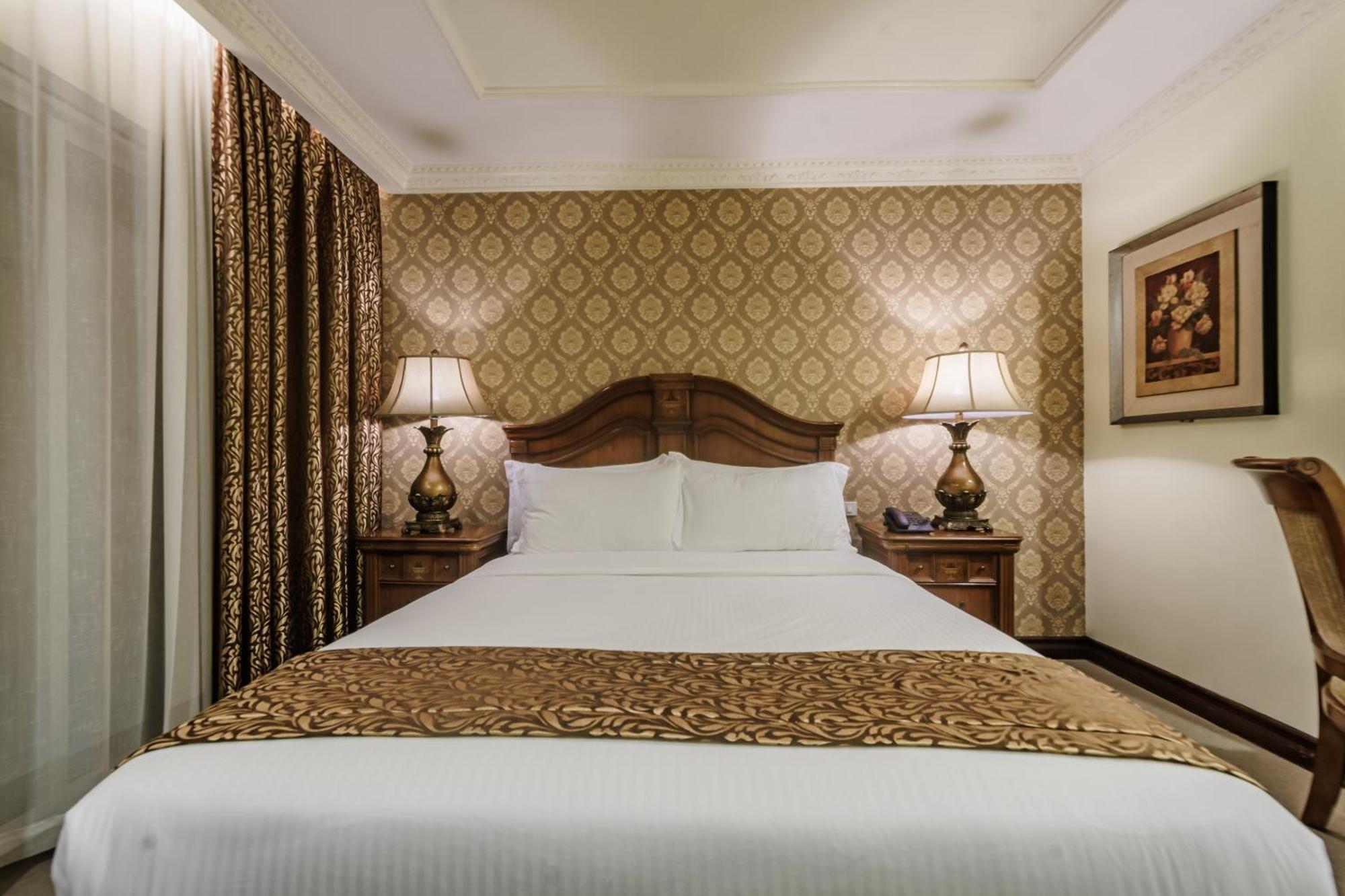 Villa Caceres Hotel Нага Екстериор снимка