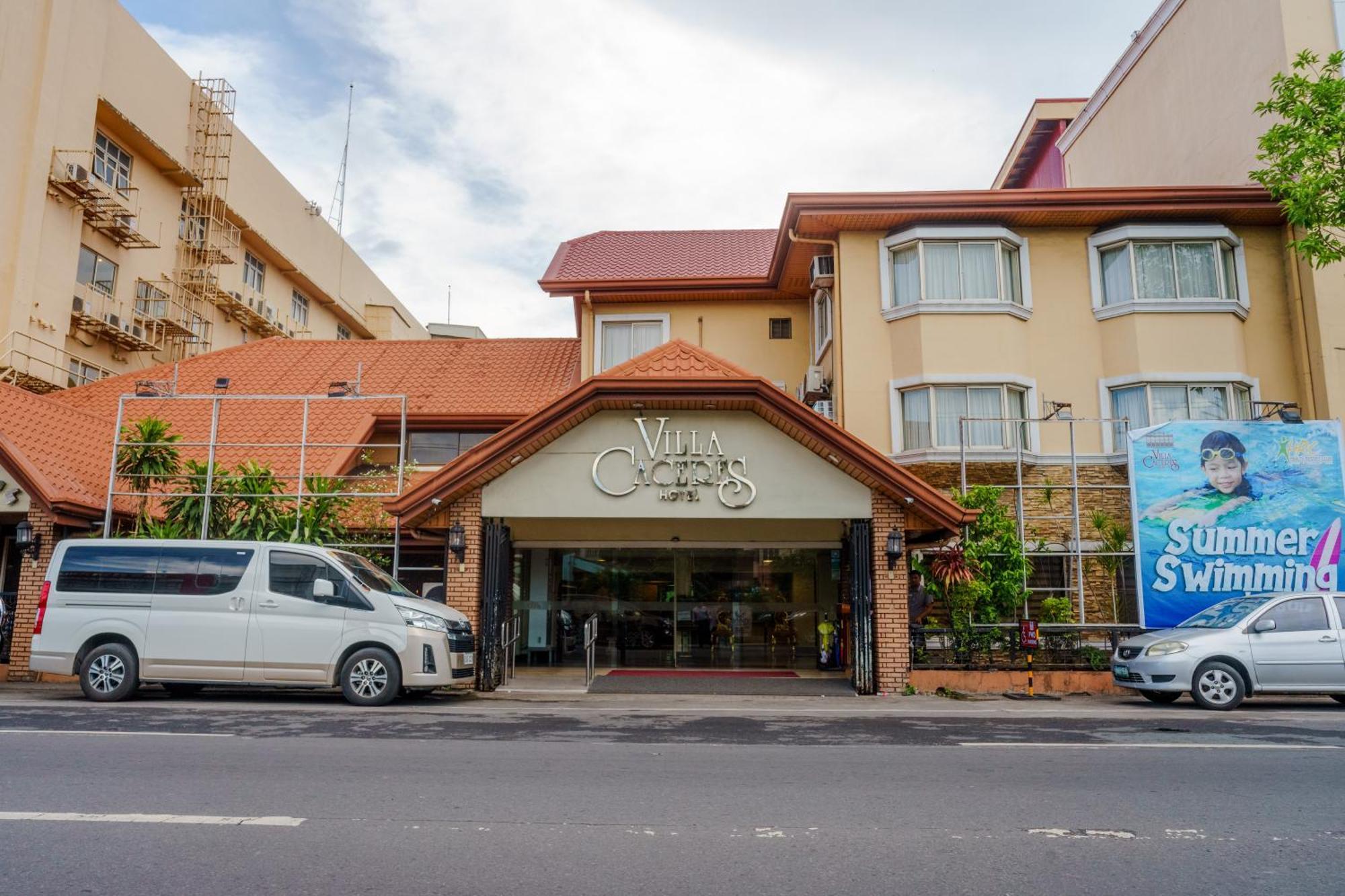 Villa Caceres Hotel Нага Екстериор снимка